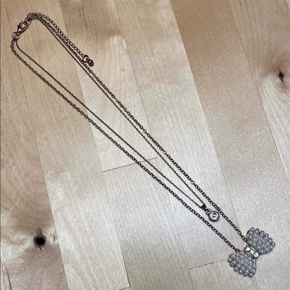 Vintage Pearl Bow and Crystal Pendant Double Stranded Necklace